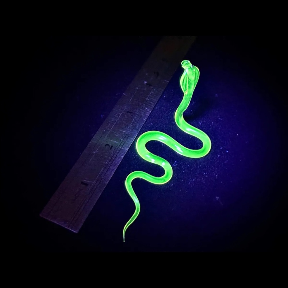 Uranium Vaseline Glass